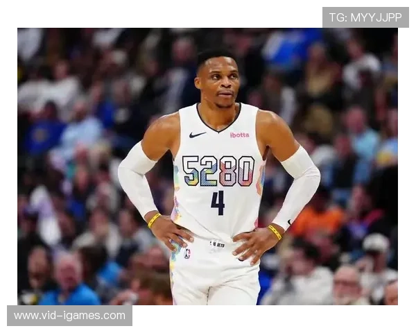 国王客场挑战掘金，威少能否助球队终结八连败成看点