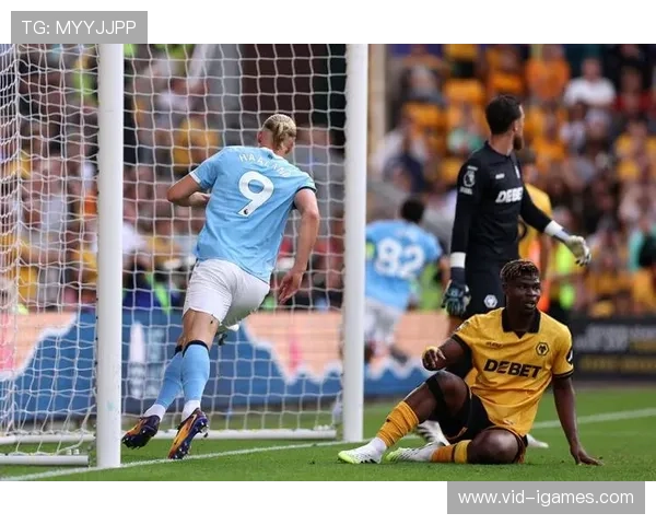 赖因德斯称曼城全力追赶阿森纳，赞谢尔基表现带动全队